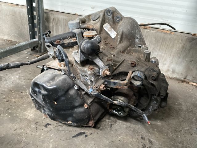 bontott SUZUKI SWIFT III Váltó (Mechanikus)