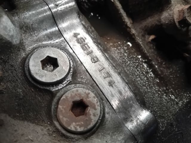 bontott SUZUKI SWIFT III Váltó (Mechanikus)