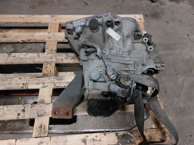 bontott SUZUKI SWIFT III Váltó (Mechanikus)