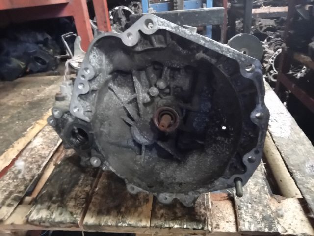 bontott SUZUKI SWIFT III Váltó (Mechanikus)