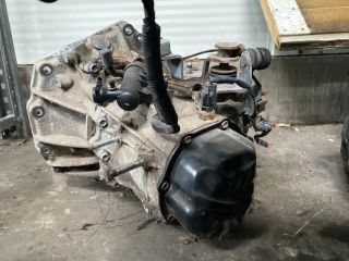 bontott SUZUKI SWIFT III Váltó (Mechanikus)