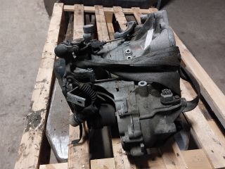 bontott SUZUKI SWIFT III Váltó (Mechanikus)