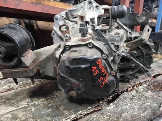 bontott SUZUKI SWIFT III Váltó (Mechanikus)