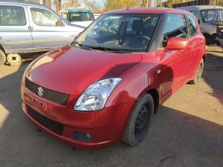 bontott SUZUKI SWIFT III Vízhűtő Radiátor (Klímás)