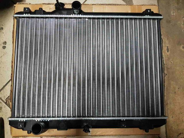 bontott SUZUKI SWIFT III Vízhűtő Radiátor (Klímás)