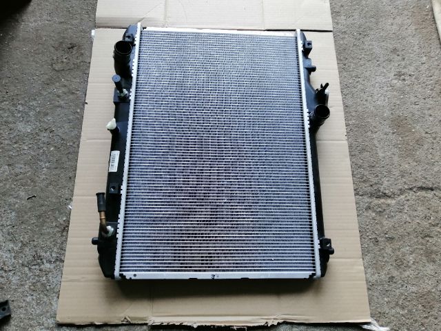 bontott SUZUKI SWIFT III Vízhűtő Radiátor (Klímás)