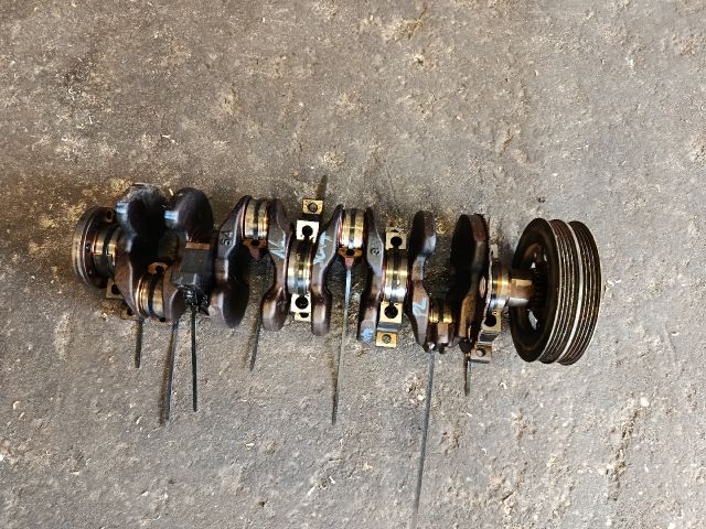 bontott SUZUKI SWIFT III Főtengely (Magában)