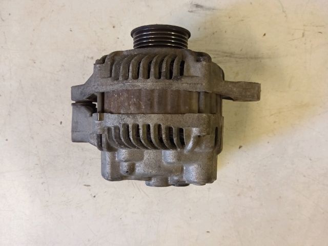 bontott SUZUKI SWIFT III Generátor