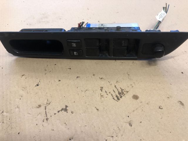 bontott SUZUKI SWIFT III Ablakemelő Kapcsoló Négyes / Kettes