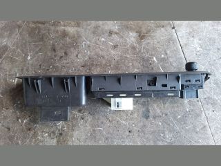 bontott SUZUKI SWIFT III Ablakemelő Kapcsoló Négyes / Kettes