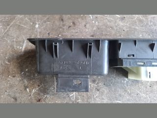 bontott SUZUKI SWIFT III Ablakemelő Kapcsoló Négyes / Kettes