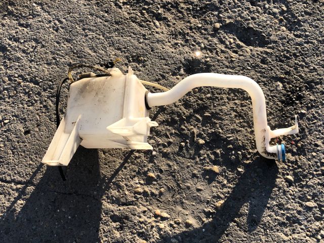 bontott SUZUKI SWIFT III Ablakmosó Tartály