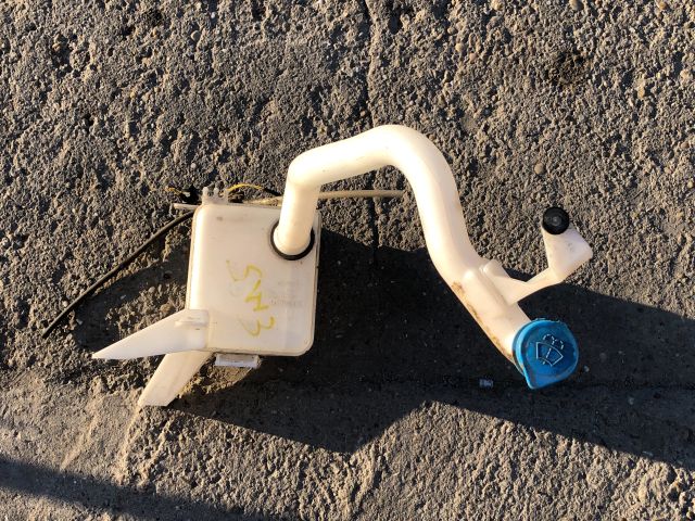 bontott SUZUKI SWIFT III Ablakmosó Tartály