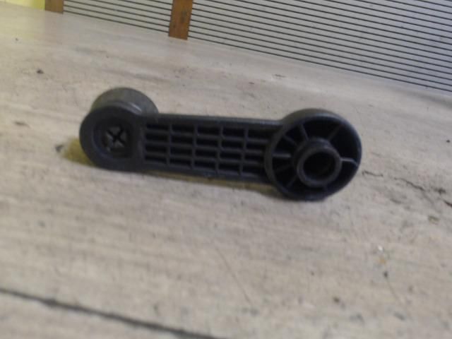 bontott SUZUKI SWIFT III Ablaktekerő Kar (Pozíciófüggetlen)