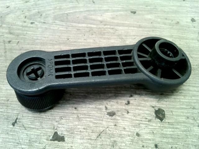 bontott SUZUKI SWIFT III Ablaktekerő Kar (Pozíciófüggetlen)