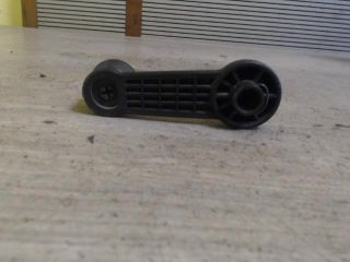 bontott SUZUKI SWIFT III Ablaktekerő Kar (Pozíciófüggetlen)