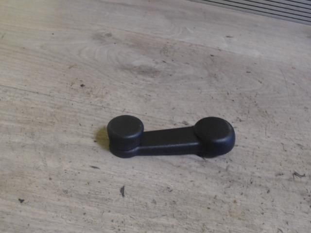 bontott SUZUKI SWIFT III Ablaktekerő Kar (Pozíciófüggetlen)