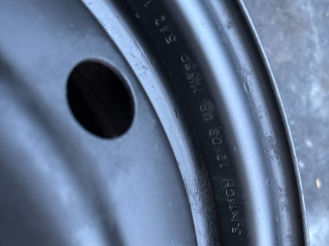 bontott SUZUKI SWIFT III Acélfelni (1 db)