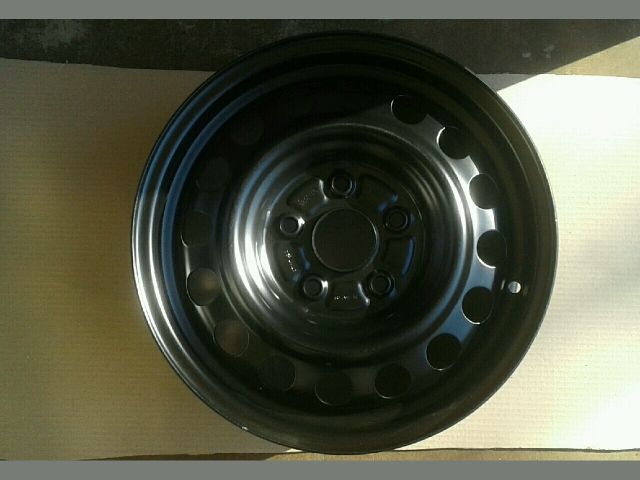 bontott SUZUKI SWIFT III Acélfelni (1 db)