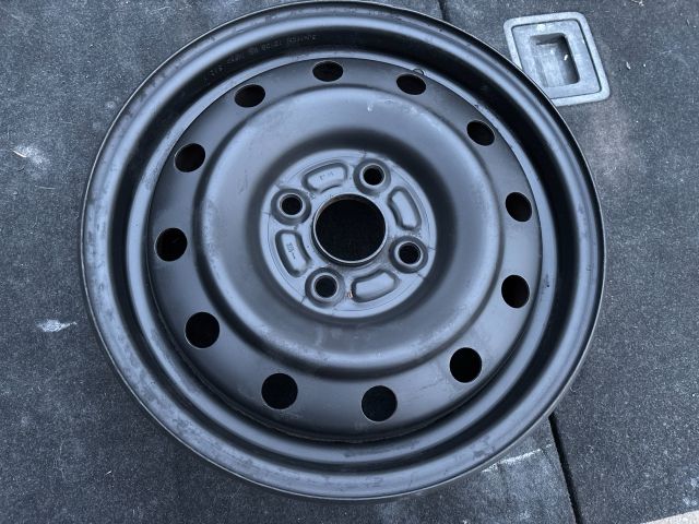 bontott SUZUKI SWIFT III Acélfelni (1 db)