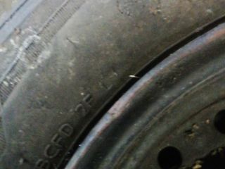 bontott SUZUKI SWIFT III Acélfelni Pár Gumival