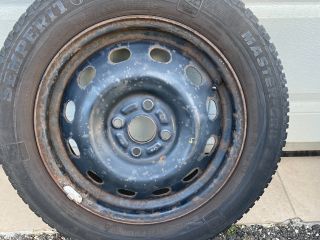 bontott SUZUKI SWIFT III Acélfelni Szett Gumival