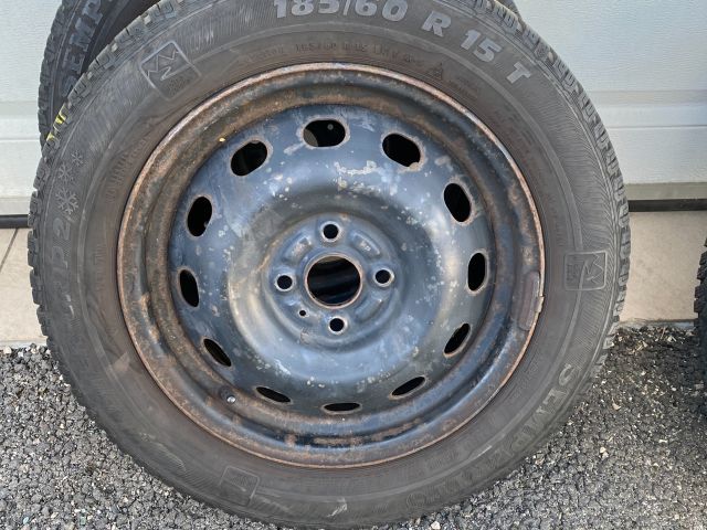 bontott SUZUKI SWIFT III Acélfelni Szett Gumival