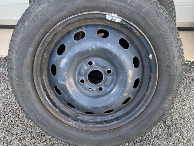 bontott SUZUKI SWIFT III Acélfelni Szett Gumival