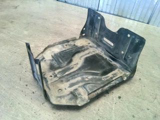 bontott SUZUKI SWIFT III Akkumulátor Tartó