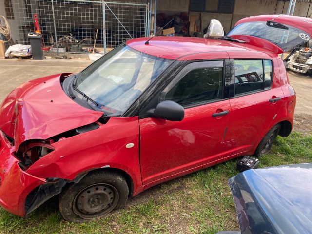 bontott SUZUKI SWIFT III Aktív Szénszűrő