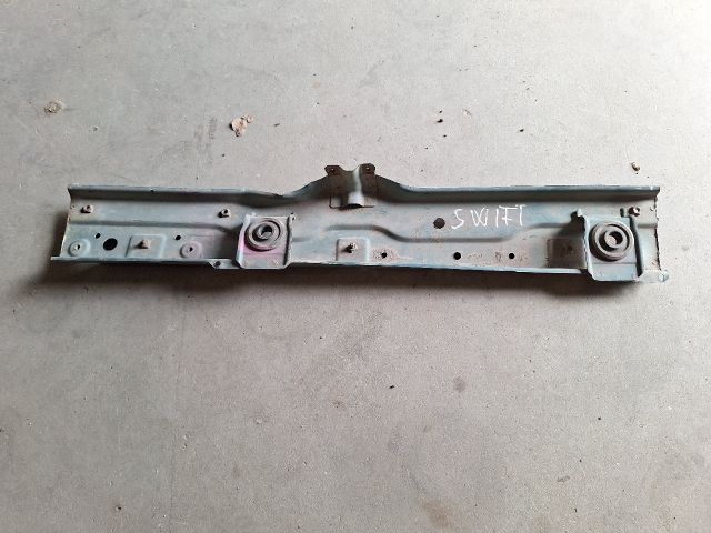 bontott SUZUKI SWIFT III Alsó Kereszttartó