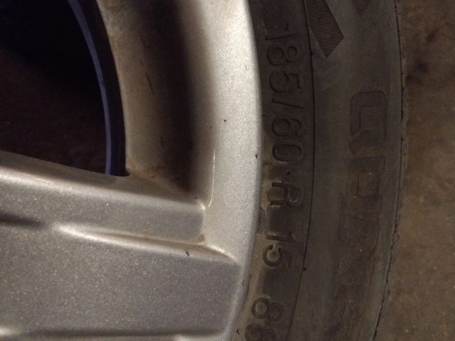 bontott SUZUKI SWIFT III Alufelni Szett Gumival