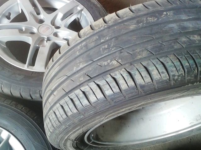 bontott SUZUKI SWIFT III Alufelni Szett Gumival