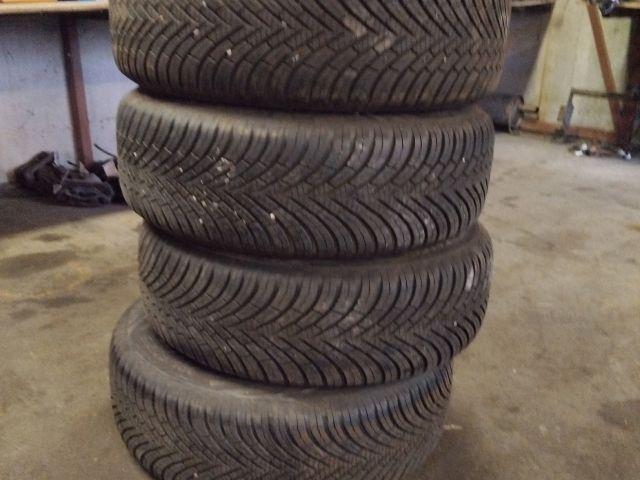 bontott SUZUKI SWIFT III Alufelni Szett Gumival