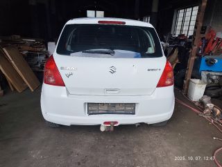 bontott SUZUKI SWIFT III Antenna