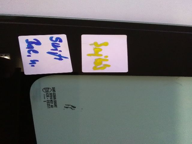 bontott SUZUKI SWIFT III Bal C Oszlop Oldalablak Üveg