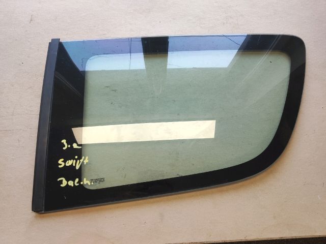 bontott SUZUKI SWIFT III Bal C Oszlop Oldalablak Üveg