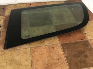 bontott SUZUKI SWIFT III Bal C Oszlop Oldalablak Üveg