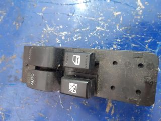 bontott SUZUKI SWIFT III Bal első Ablakemelő Kapcsoló