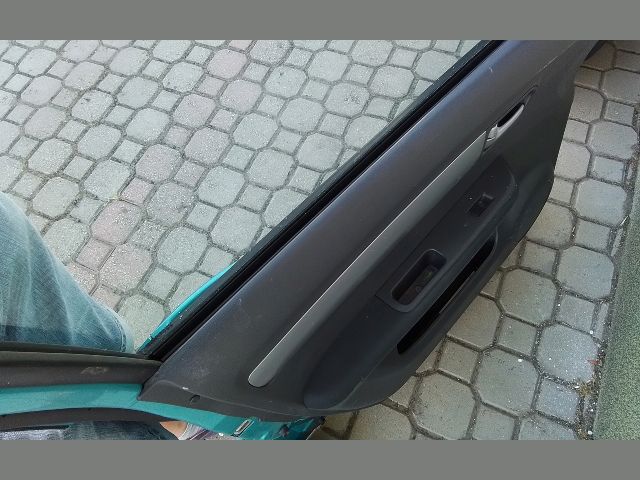 bontott SUZUKI SWIFT III Bal első Ablakemelő Kapcsoló