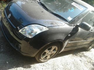 bontott SUZUKI SWIFT III Bal első Ablakemelő Motor