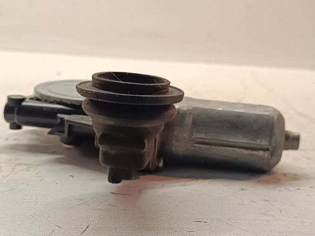 bontott SUZUKI SWIFT III Bal első Ablakemelő Motor