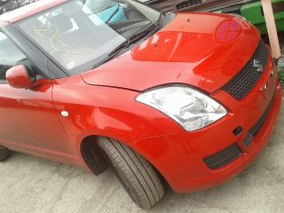 bontott SUZUKI SWIFT III Bal első Ablakemelő Motor