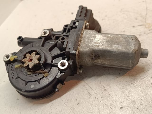 bontott SUZUKI SWIFT III Bal első Ablakemelő Motor