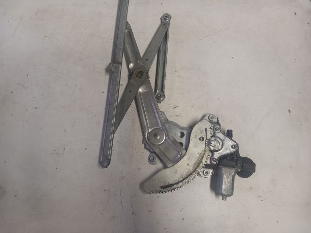 bontott SUZUKI SWIFT III Bal első Ablakemelő Motor