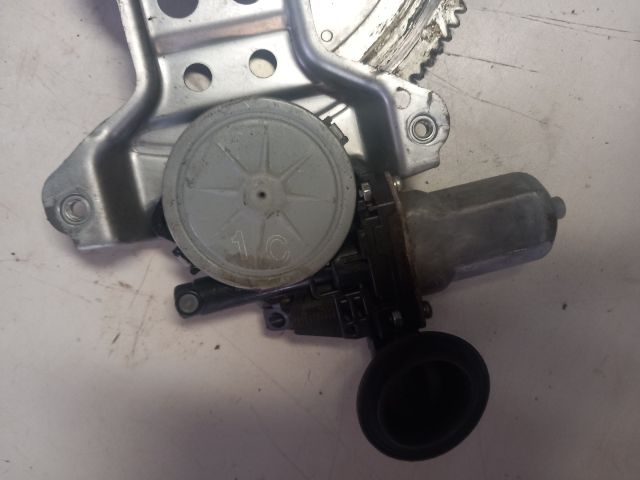 bontott SUZUKI SWIFT III Bal első Ablakemelő Motor