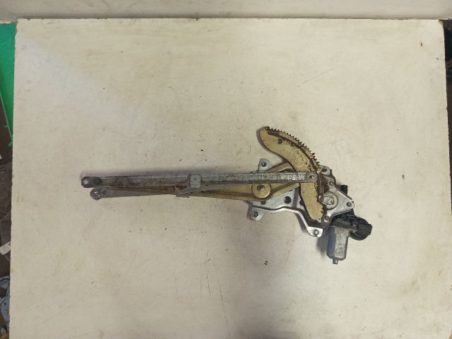 bontott SUZUKI SWIFT III Bal első Ablakemelő Szerkezet (Elektromos)