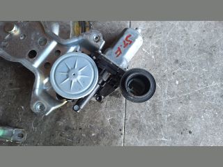 bontott SUZUKI SWIFT III Bal első Ablakemelő Szerkezet (Elektromos)