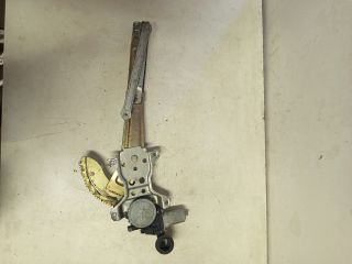 bontott SUZUKI SWIFT III Bal első Ablakemelő Szerkezet (Elektromos)