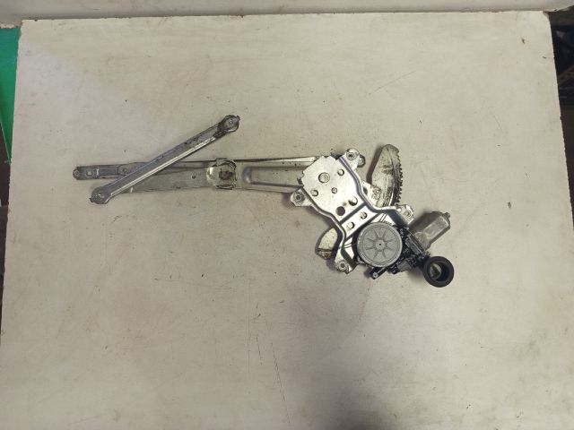 bontott SUZUKI SWIFT III Bal első Ablakemelő Szerkezet (Elektromos)